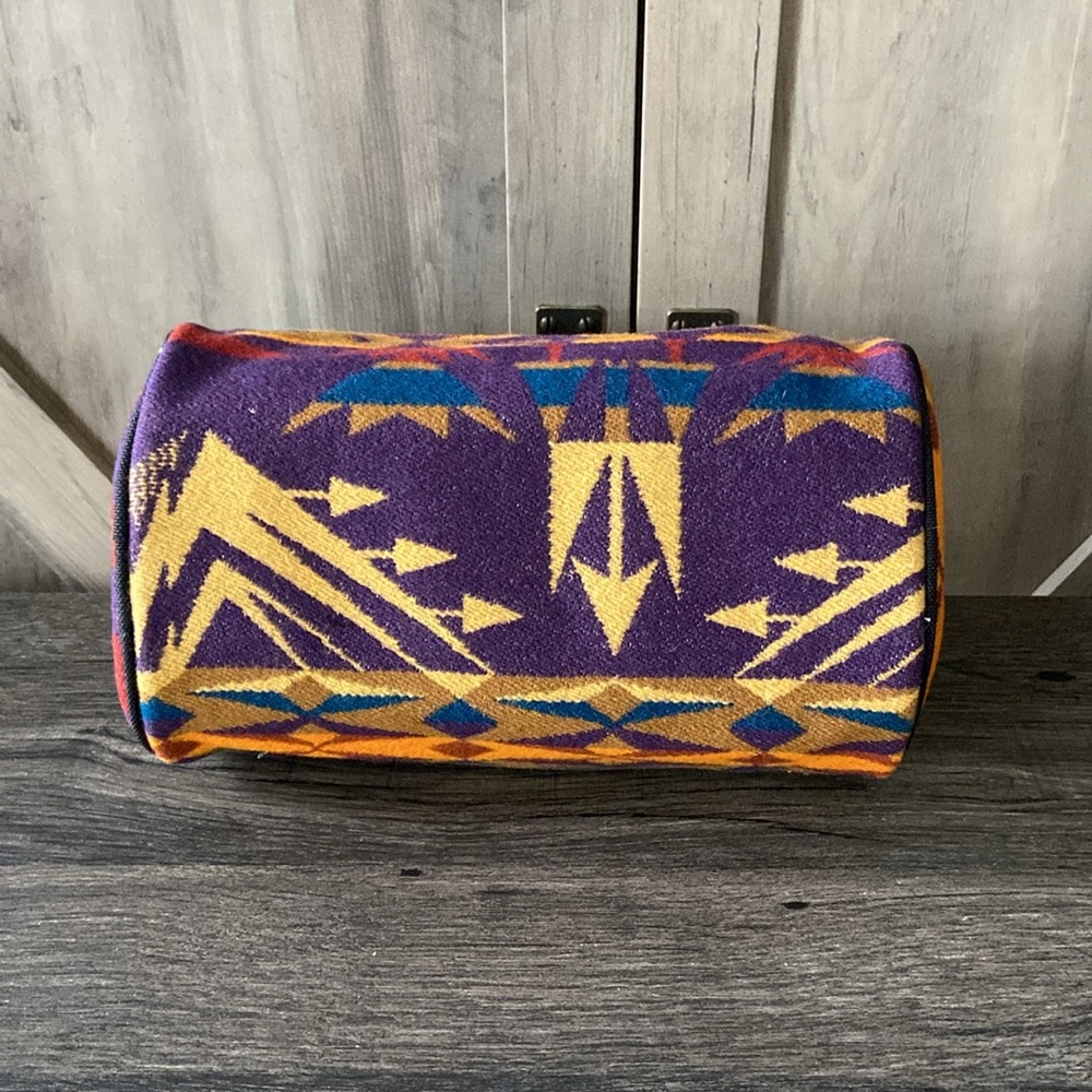 Pendleton Chevron Travel Echo Peaks Purple Crossbody Zipper Bag NWT - Picture 5 of 12